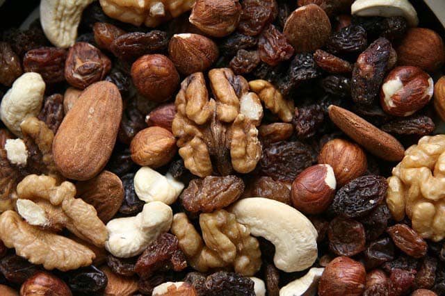 nuts calorie density