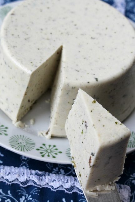 Твёрдые сорта сыров из обезжиренного молока – уникальные продукты питания